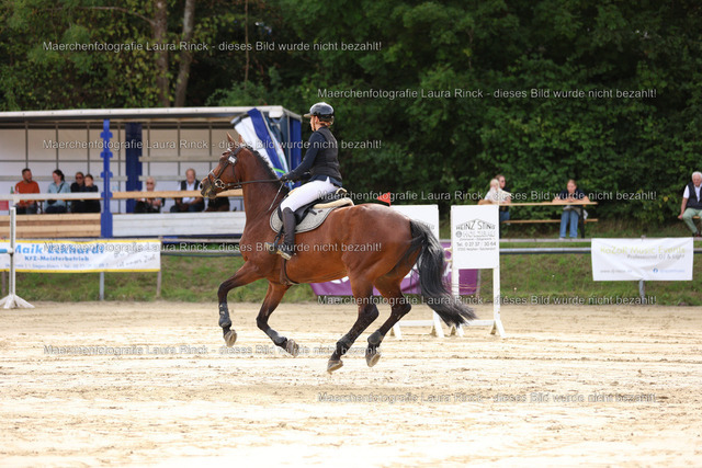 HG9A0167 | laurarinckfotografie - Realisiert mit Pictrs.com