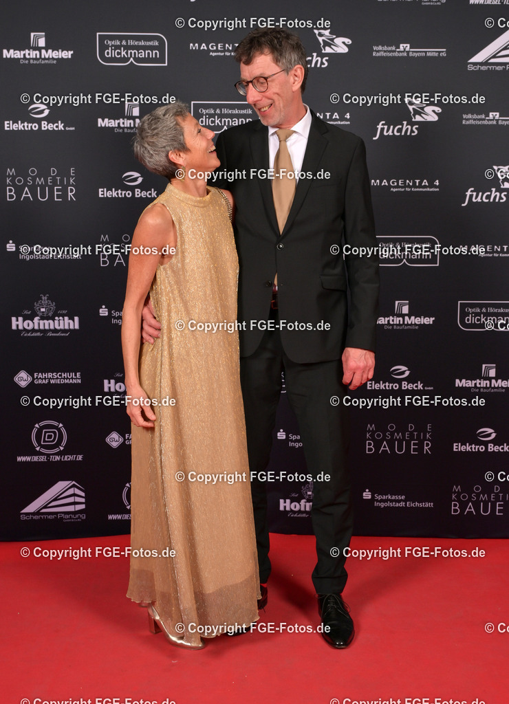 20250208-fge-hofball-0250 | Hofball der FGE am 08.02.2025 im Alten Stadttheater in Eichstätt. - Realisiert mit Pictrs.com