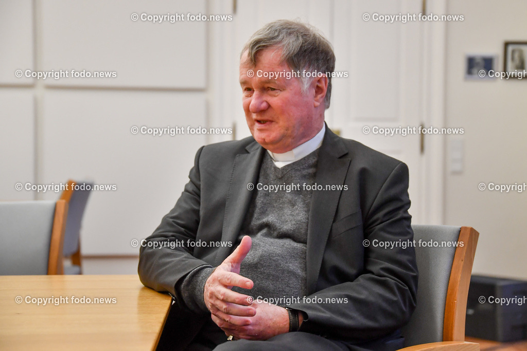 Manfred Scheuer (Bischof der Dioezese Linz)_ 20.12.2022-5 | 20.12.2022, Bischofshof Linz, AUT, Manfred Scheuer (Bischof der Dioezese Linz), im Bild Manfred Scheuer (14. Bischof der Dioezese Linz, Dioezesanbischof der Katholischen Kirche in Oberoesterreich)