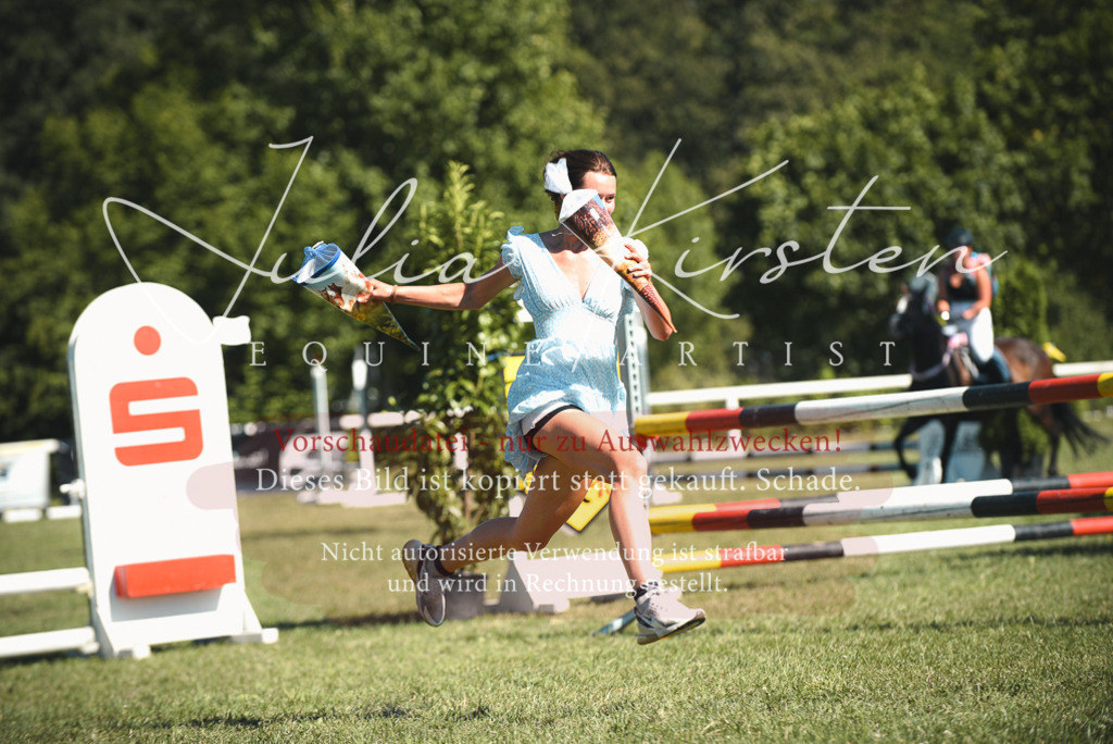 DSC_7451 | Pferde- und Turnierfotografie in Westsachsen. Pferdeportraits, Auftragszeichnungen und intuitive Kunst.