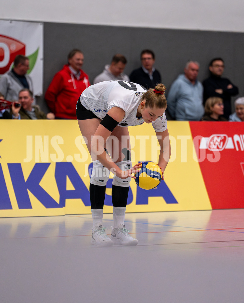 Volleyball I Frauen I Saison 2025-2026 I 2 Bundesliga Pro I 17. Spieltag VFL Oythe - VC Stralsund I 1443 |  Mariele Meyer (10,VFL Oythe)  - Realisiert mit Pictrs.com