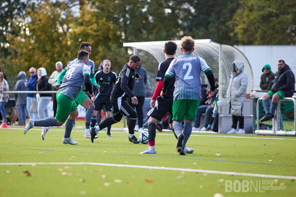 TSV Carlsberg | Carlsberg - 26.10.2025: TSV Carlsberg in Carlsberg (Kunstrasenplatz), Germany. Photo by: BobNL design &amp; photography - Realized with Pictrs.com