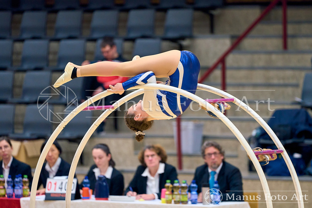 2024-11-09-4-D-DSC02787 | Professionelle Sportfotografie in Hamburg, Schleswig-Holstein und Niedersachsen – spezialisiert auf Rhönrad, Geräteturnen, Leistungsturnen und rhythmische Sportgymnastik. Bundesweite Begleitung von Rhönrad-Events. Jetzt Sport-Fotos - Realisiert mit Pictrs.com