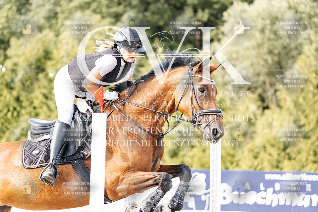 CK906926 | Turnierfotografie Pferdefotografie Trier Rheinland-Pfalz Pferdesport Reitsport Tierfotografie Sportfotografie Pferdevideo Pferdevideografie Equestrianvideography equestrianphotography  - Realisiert mit Pictrs.com