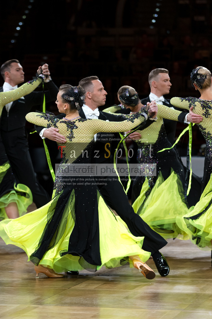 20241109_DM-Formationen_Vorrunde_3186 | Tanzsportbilder, Standardtanz, Lateintanz, WDSF, DTV, LTVB, dancecomp, goc, hessen tanzt, blaues band der spree, walzer, tango, wiener walzer, slowfox, quickstepp, samba, rumba, cha-cha-cha, paso doble. jive, hd-kroft photography, turniertanzsport