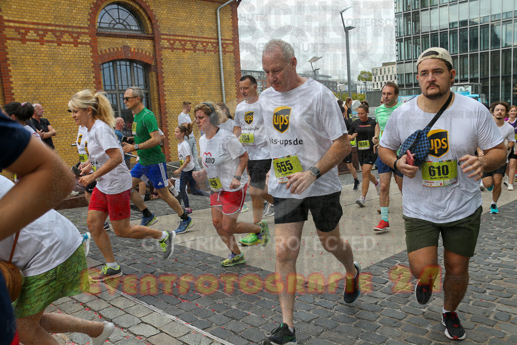 250920_1300_EX1_3788 | Sportfotografie im Rhein-Sieg Kreis, Köln, Bonn, NRW, Rheinland Pfalz, Hessen, etc. Unser Tätigkeitsfeld umfasst den Laufsport vom Volkslauf über den Marathon, Duathlon, Triathon bis zum Ultralauf wie Kölnpfad Ultra oder Schindertrail.