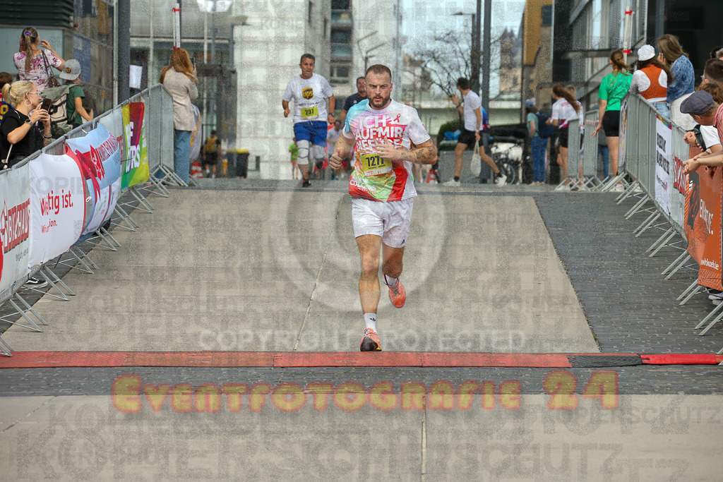 250920_1325_EX1_4462 | Sportfotografie im Rhein-Sieg Kreis, Köln, Bonn, NRW, Rheinland Pfalz, Hessen, etc. Unser Tätigkeitsfeld umfasst den Laufsport vom Volkslauf über den Marathon, Duathlon, Triathon bis zum Ultralauf wie Kölnpfad Ultra oder Schindertrail.