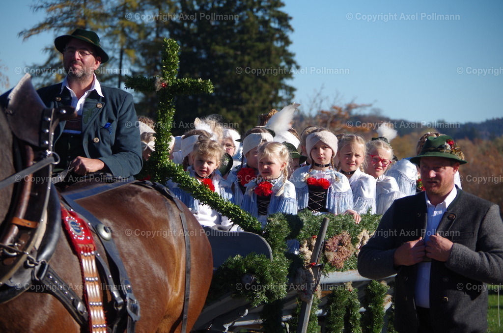 IMGP7906 | fotografiert von Axel PollmannLeonhardi Wallfahrt Benediktbeuern und Murnau, Fronleichnam, Fasching, Landschaft im Loisachtal und Benediktbeuern  - Realisiert mit Pictrs.com