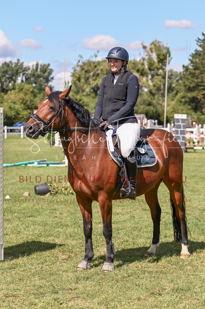 Schugtsche-Düren.2024-05.Springprf.E-64 | Schugtsche Fotografie - Realisiert mit Pictrs.com