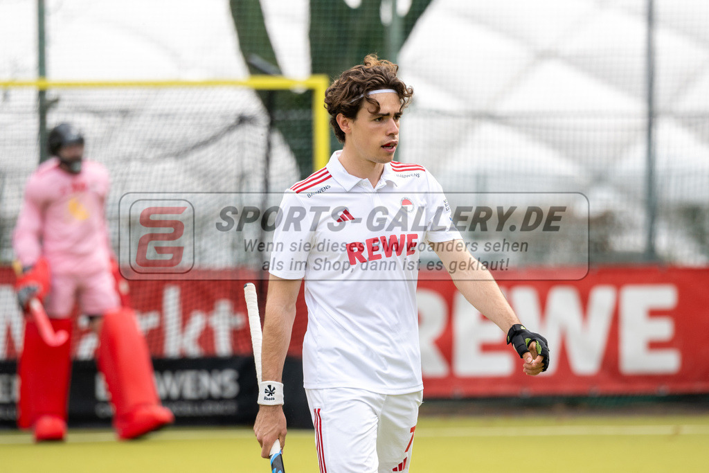 SFE_20250323_0010 | Köln, Deutschland, 23.03.2025:  Hockey 1. Bundesliga Herren Rot-Weiss Köln - Berliner HC im KTHC Stadion Rot-Weiss Köln Tennis and Hockey Club am 23.03.2025 in Köln, Deutschland. (Foto von Stephan Fehrmann)Köln, Germany, 23.03.2025: Hockey 1. Bundesliga Herren Rot-Weiss Köln - Berliner HC in KTHC Stadion Rot-Weiss Köln Tennis and Hockey Club at 23.03.2025 in Köln, Deutschland. (Foto from Stephan Fehrmann)
