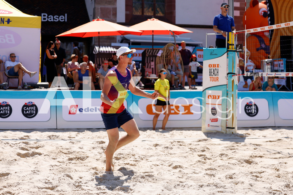 Obi BeachTour 2026 - Basel | BASEL, SWITZERLAND - JULY 18: VILLADS FLÜGGE NAPIER (DEN) during the Obi BeachTour 2026 match between ALLEMANN / LEFFLER (SUI) and MASSEREY / SCHNEGG (SUI) at Barfüsserplatz on July 18, 2026 in Basel, Switzerland. - Realisiert mit Pictrs.com