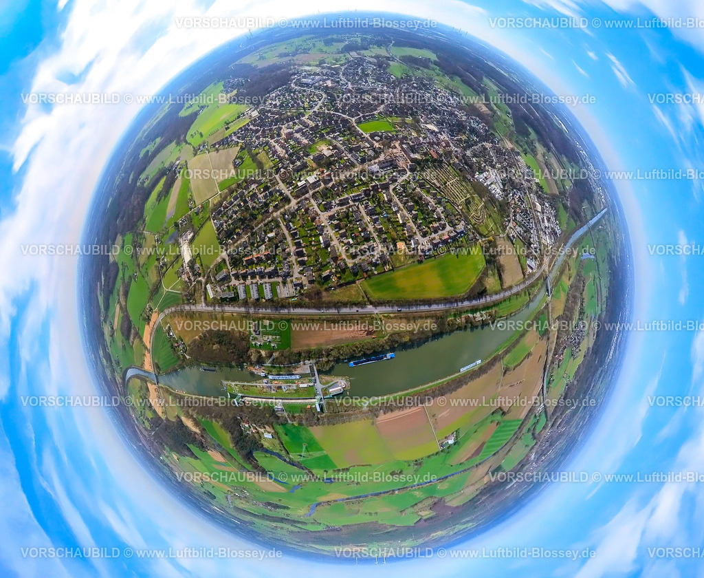 Huenxe240390044Huenxe-Ost | Luftbild, Ortsansicht mit Gahlener Straße, Wesel-Datteln-Kanal mit Schleuse Hünxe, Binnenschifffahrt, Wiesen und Felder, Erdkugel, Fisheye Aufnahme, Fischaugen Aufnahme, 360 Grad Aufnahme, tiny world, little planet, fisheye Bild, Hünxe, Nordrhein-Westfalen, Deutschland