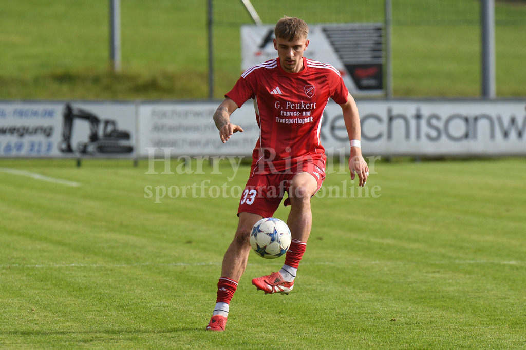TSV Seebach : SC Luhe-Wildenau | Marius Weiderer (TSV Seebach #33) - Realisiert mit Pictrs.com