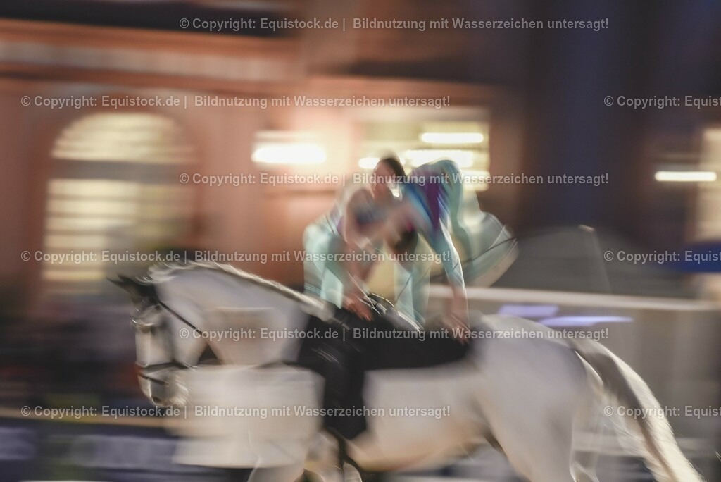 20230527_Voltigieren_NASPA_Flutlicht_0865 | equistock