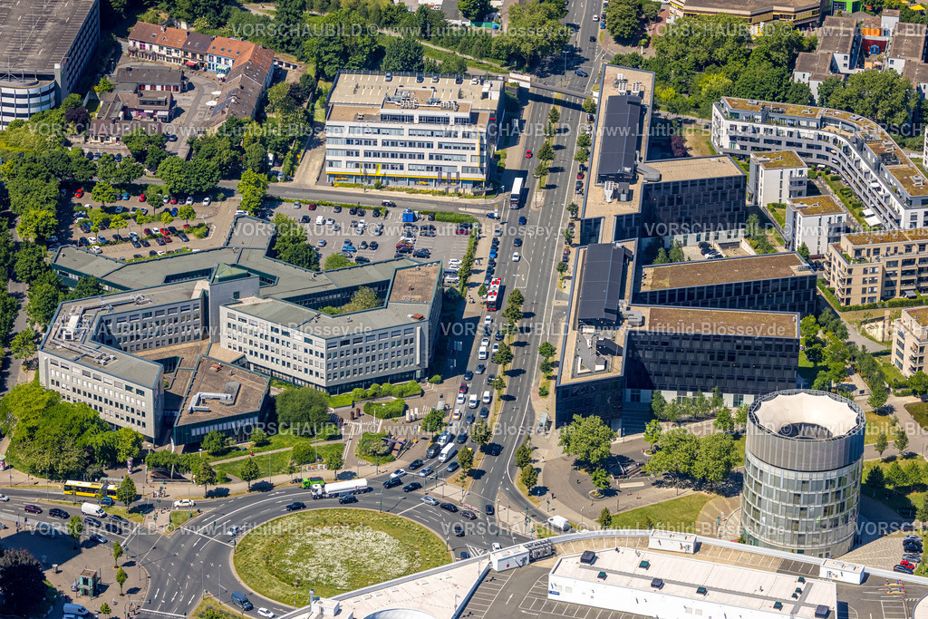 Essen250507543 | Luftbild, Kreisverkehr Berliner Platz, Funke Medienhaus Turm und Funke Mediengruppe Firmensitz, links Agentur für Arbeit Essen, Westviertel, Essen, Ruhrgebiet, Nordrhein-Westfalen, Deutschland