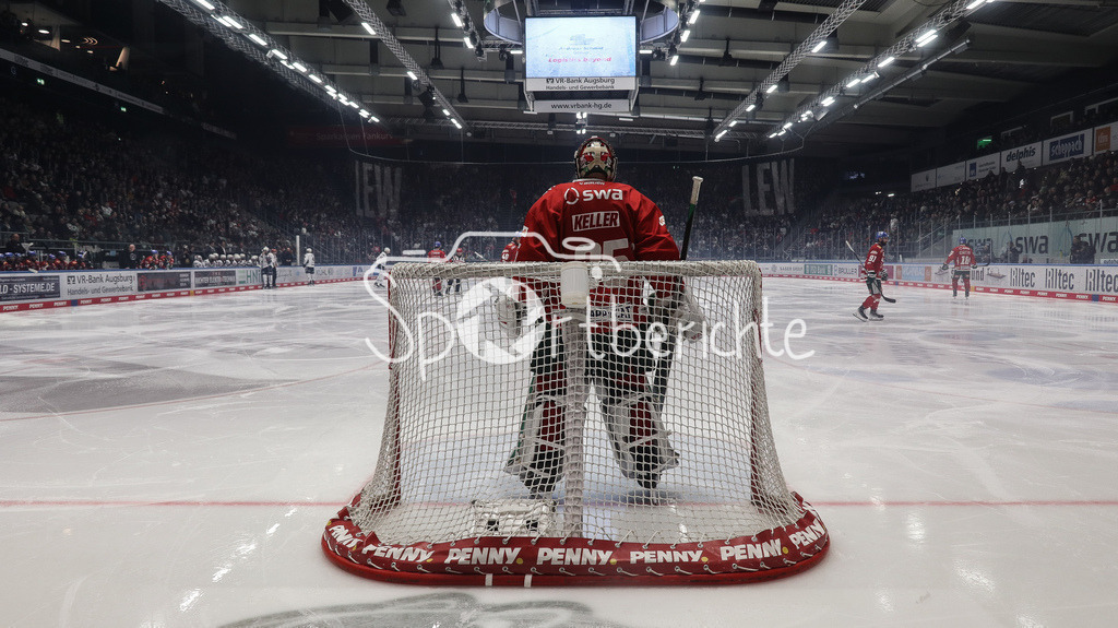 Augsburger Panther - Adler Mannheim | Das Curt Frenzel Stadion in Augsburg wartet auf das Anfangsbully zwischen den Panthern und Mannheim / Symbolbild / Tor / Maske / Fans / Zuschauer / Markus KELLER (AEV #35)