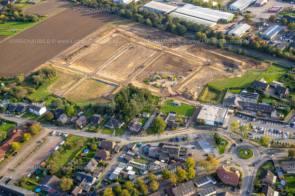 Uedem241014209 | Luftbild, Uedemer Gewerbegebiet Boxteler Bahn, Baugebiet Mörsfeld für Wohnhäuser, Uedem, Niederrhein, Nordrhein-Westfalen, Deutschland