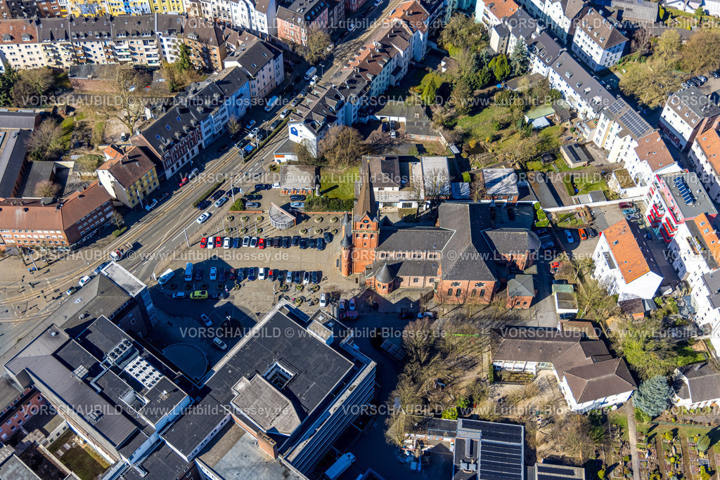 Witten250301135 | Luftbild, kath. St. MarienKirche, Pfarrkirche Unsere Liebe Frau vom Siege, Sonnenschein, Witten, Ruhrgebiet, Nordrhein-Westfalen, Deutschland
