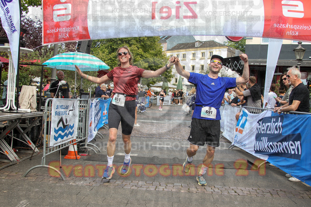 250824_1522_EV4_2845 | Sportfotografie im Rhein-Sieg Kreis, Köln, Bonn, NRW, Rheinland Pfalz, Hessen, etc. Unser Tätigkeitsfeld umfasst den Laufsport vom Volkslauf über den Marathon, Duathlon, Triathon bis zum Ultralauf wie Kölnpfad Ultra oder Schindertrail.