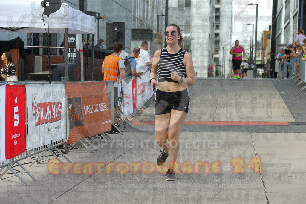 250920_1509_EX1_8428 | Sportfotografie im Rhein-Sieg Kreis, Köln, Bonn, NRW, Rheinland Pfalz, Hessen, etc. Unser Tätigkeitsfeld umfasst den Laufsport vom Volkslauf über den Marathon, Duathlon, Triathon bis zum Ultralauf wie Kölnpfad Ultra oder Schindertrail.