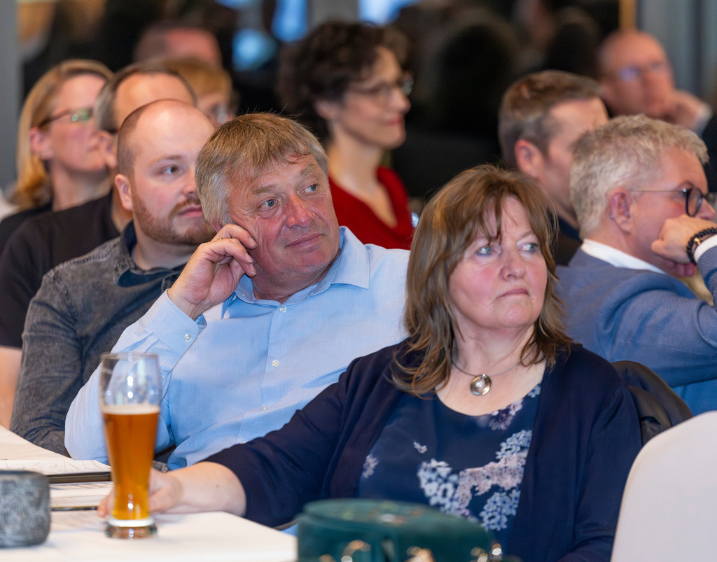 top-top.de 260306-059 | Foto, Video, Fotografie, Videografie, Fotobox, DJ, Discjockey, Musik, Musikbox, Veranstaltung, Photobooth, Amazon, Ebay, Buchtipp, Bestseller, Autor, Verlag, Buch, Wesel, Hamminkeln, NRW, Dinslaken, Rees, Drohne, Hochzeit, Party, Fotobox, Wesel, Fotograf