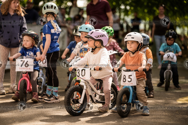Eierlesen 2026 | Sie wurden bei einem Event oder Sportanlass fotografiert? Hier finden sie ihre Bilder! - Realisiert mit Pictrs.com