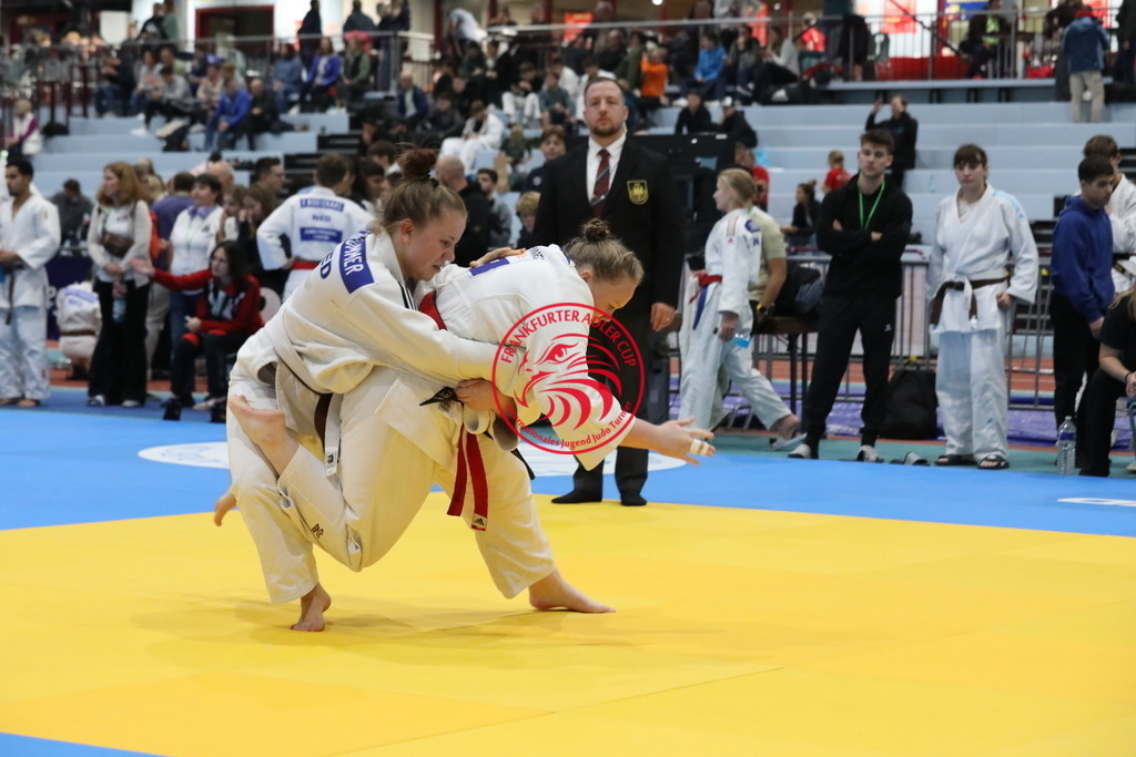 1J7A2555 | Fotos vom Adler Cup - Pictures from Adler Cup

Hier findet Ihr alle Eindrücke und großen Momente der Adler Cup Wochenenden. Here you will find all impressions and great moments of the Adler Cup weekends. - Realisiert mit Pictrs.com