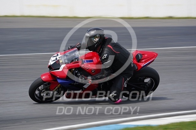 2022_05_10_PBK_33185 | Sportfotografie; SlowMotion; Video; Rennstrecke; Hafeneger; Speer; Racing; RSE; BMW; CBO; Trackday; Motorsportarena; Hockenheimring; Brno; Most; Barcelona; Valencia