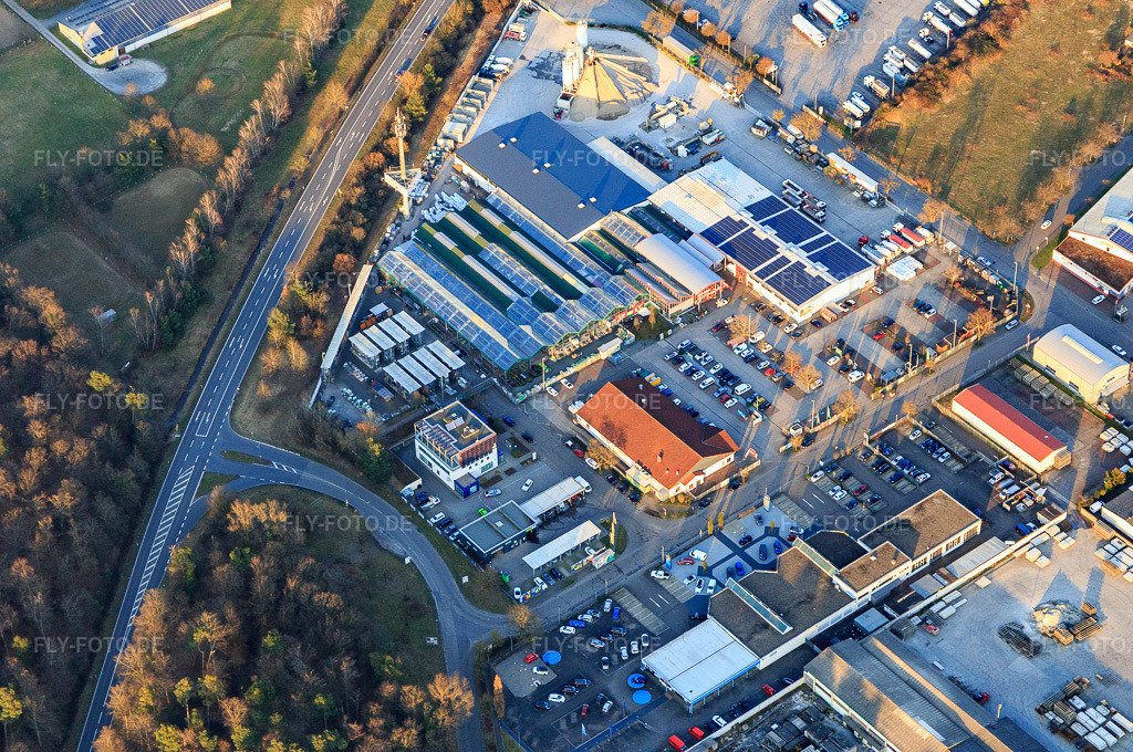 Luftbild: Hornung Beton & Kies Lager und hagebaumarkt Stutensee im Ortsteil Friedrichstal in Stutensee im Bundesland Baden-Württemberg in Deutschland. Foto: IMG_145523.jpg vom 07.03.2025 durch Werner Riehm/FLY-FOTO.deWWW.HORNUNG-BAUSTOFFE.DE