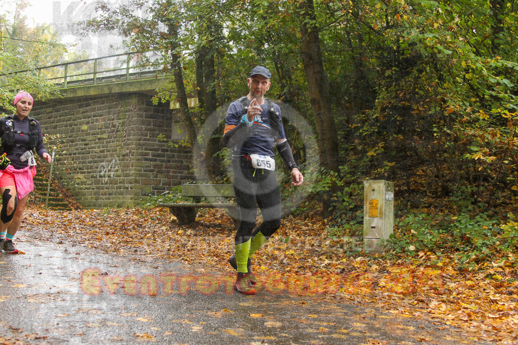 241027_1408_EV4_8785 | Sportfotografie im Rhein-Sieg Kreis, Köln, Bonn, NRW, Rheinland Pfalz, Hessen, etc. Unser Tätigkeitsfeld umfasst den Laufsport vom Volkslauf über den Marathon, Duathlon, Triathon bis zum Ultralauf wie Kölnpfad Ultra oder Schindertrail.