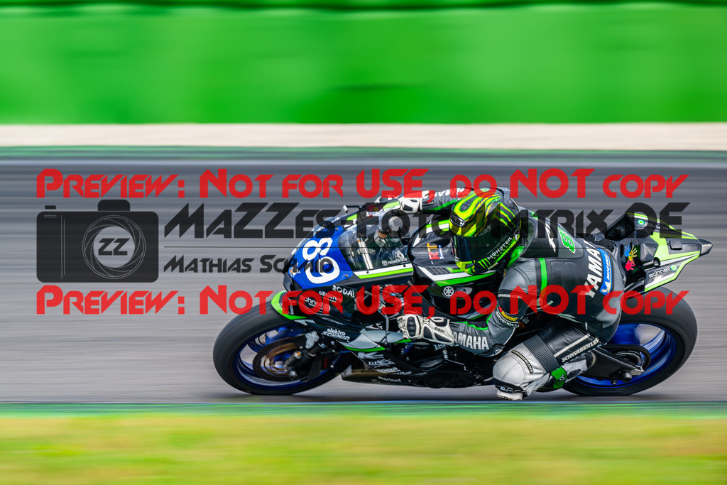 MaZZes_FotoMatrix_240702_6007705_4441 | WEISS