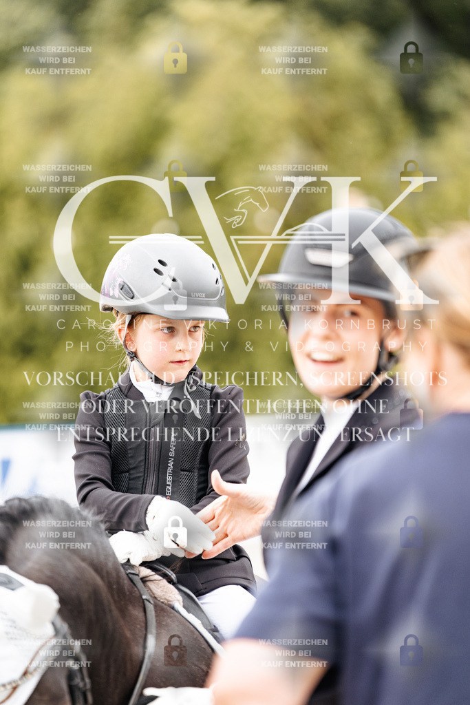 CK907472 | Turnierfotografie Pferdefotografie Trier Rheinland-Pfalz Pferdesport Reitsport Tierfotografie Sportfotografie Pferdevideo Pferdevideografie Equestrianvideography equestrianphotography  - Realisiert mit Pictrs.com