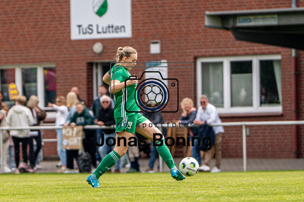 Fußball I Frauen I Saison 2025-2026 I Oberliga Niedersachsen I 22. Spieltag I TuS Lutten - DJSK-SV Bunnen I 00069 | jns.sportfotos - Realisiert mit Pictrs.com
