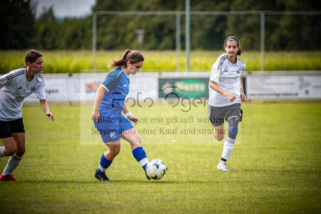 SG Bohmte/Ostercappeln/Schwagstorf - SV Harderberg - Frauen Bezirkpokal | Frauen Bezirkpokal · 1. Damen - 1. Damen · Sportplatz - Realisiert mit Pictrs.com