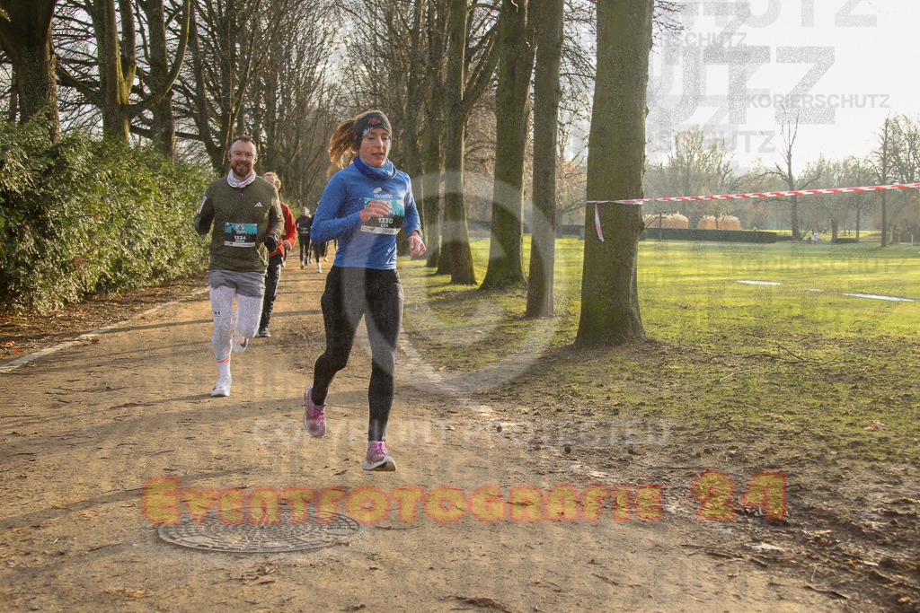 241231_1015_EV4_3542 | Sportfotografie im Rhein-Sieg Kreis, Köln, Bonn, NRW, Rheinland Pfalz, Hessen, etc. Unser Tätigkeitsfeld umfasst den Laufsport vom Volkslauf über den Marathon, Duathlon, Triathon bis zum Ultralauf wie Kölnpfad Ultra oder Schindertrail.