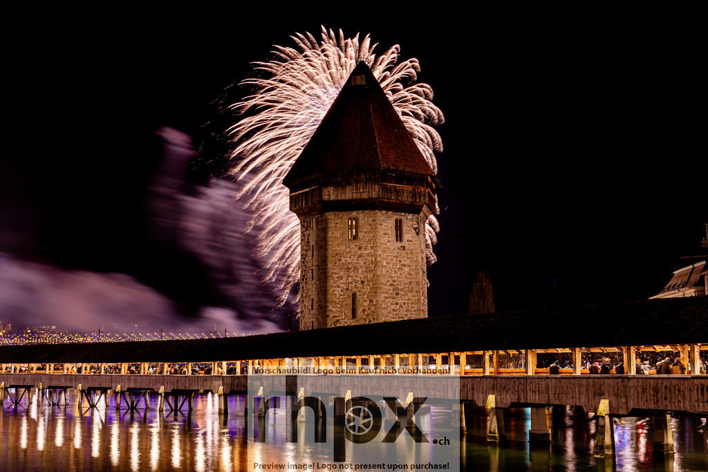  Neujahrszauber Luzern 2024 | Stimmungsvolle Fotokunst aus Luzern. Erlebe den Pilatus, den See und die Stadt Luzern in exklusiven Aufnahmen in der Fotogalerie & Shop. - Realisiert mit Pictrs.com
