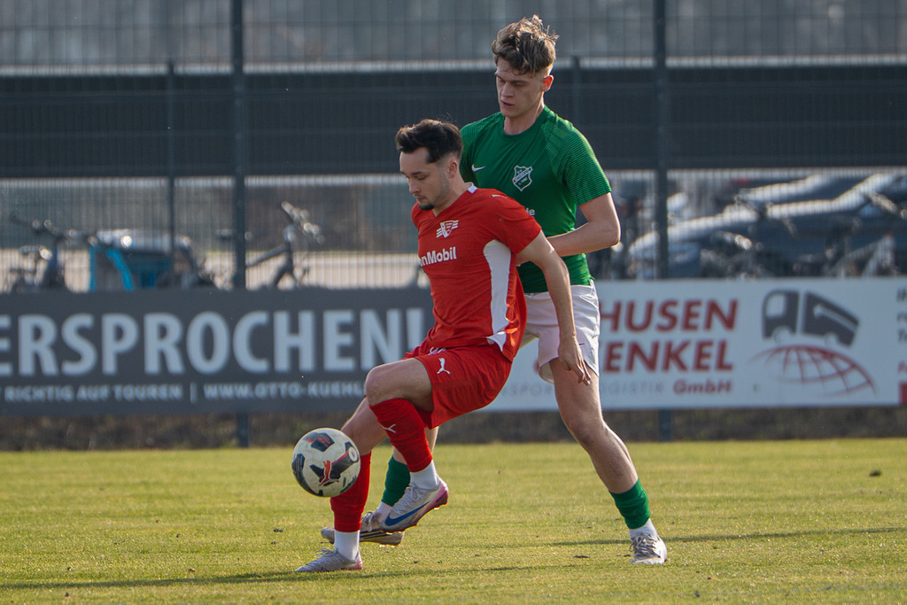 Fußball I Herren I Saison 2025-2026 I Bezirksliga Weser-Ems 4 I 22. Spieltag I Vfl Oythe  - SV Bethen I 6945 | jns.sportfotos - Realisiert mit Pictrs.com