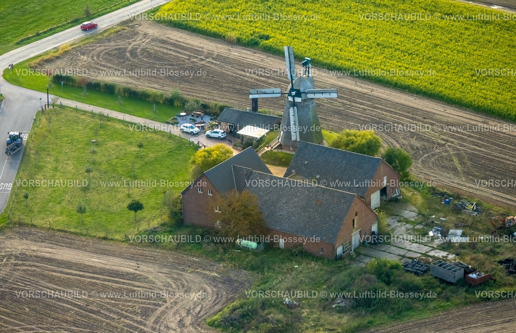 Kleve241014798 | Luftbild,  Alte Mühle Donsbrüggen Mühlen-Museum e.V., Donsbrüggen, Kleve, Niederrhein, Nordrhein-Westfalen, Deutschland