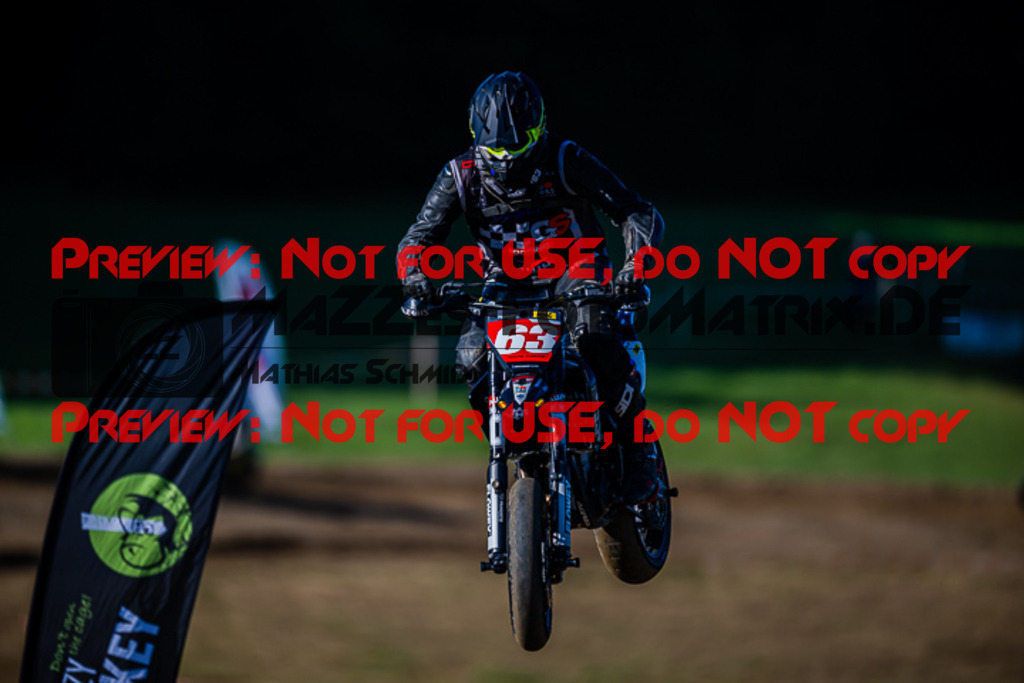 MaZZes_FotoMatrix_220903_9456 | S3