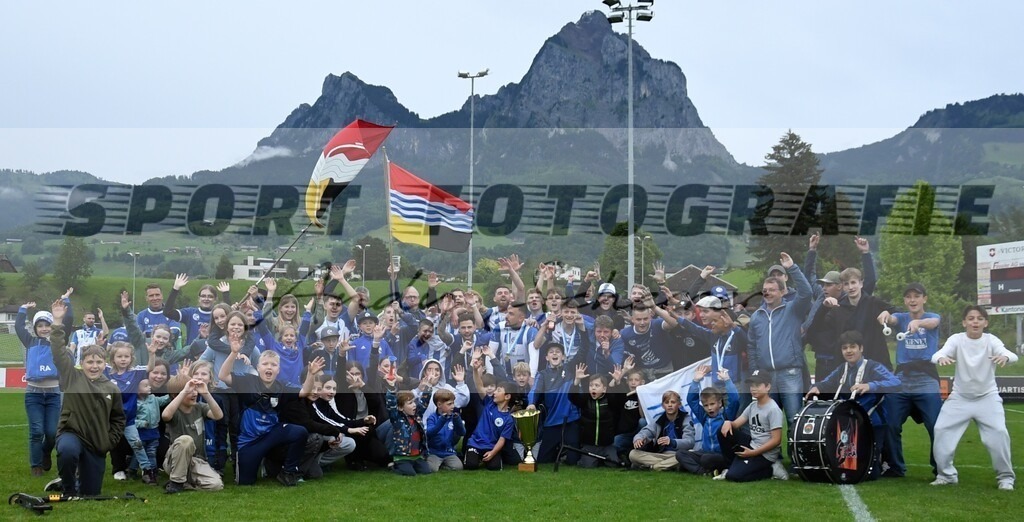 aaaaaaDSC_8452 | Kaufen Sie Sportbilder im Onlineshop von Andy Scherrer Sportfotografie. Faszinierende Bilder von Sportevents aus der ganzen Schweiz. Fussball, Frauenfussball, Unihockey, Handball, Schwingen und weiteren Sportarten. - Realisiert mit Pictrs.com