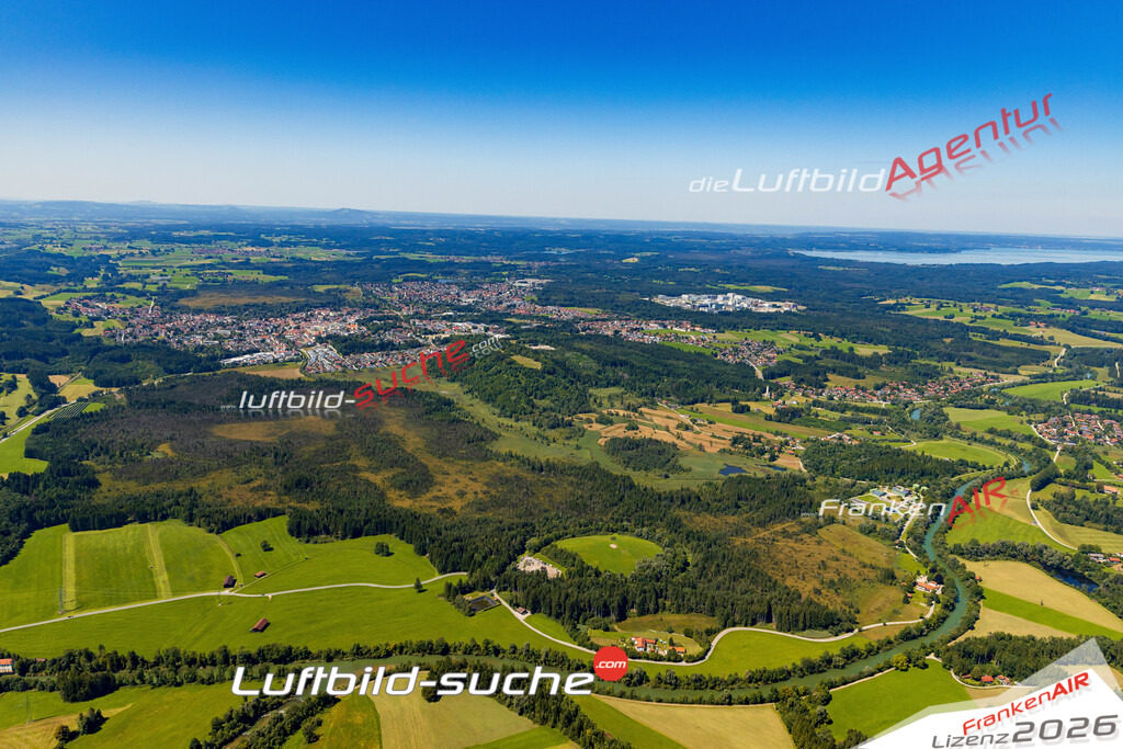 Schrägluftbild  Edenhofer Filz  Penzberg - Das Luftbild wurde 2025 vom UL-Flugzeug heraus erstellt ( keine Drohne ) - Hochauflösende Luftaufnahme -Nicht vergleichbar mit Google Maps oder Satelittenbilder- Die Geschenkidee !Mit Lizenz und Bildrechte bestellbar