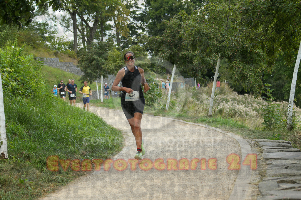 250824_1403_EX1_4786 | Sportfotografie im Rhein-Sieg Kreis, Köln, Bonn, NRW, Rheinland Pfalz, Hessen, etc. Unser Tätigkeitsfeld umfasst den Laufsport vom Volkslauf über den Marathon, Duathlon, Triathon bis zum Ultralauf wie Kölnpfad Ultra oder Schindertrail.