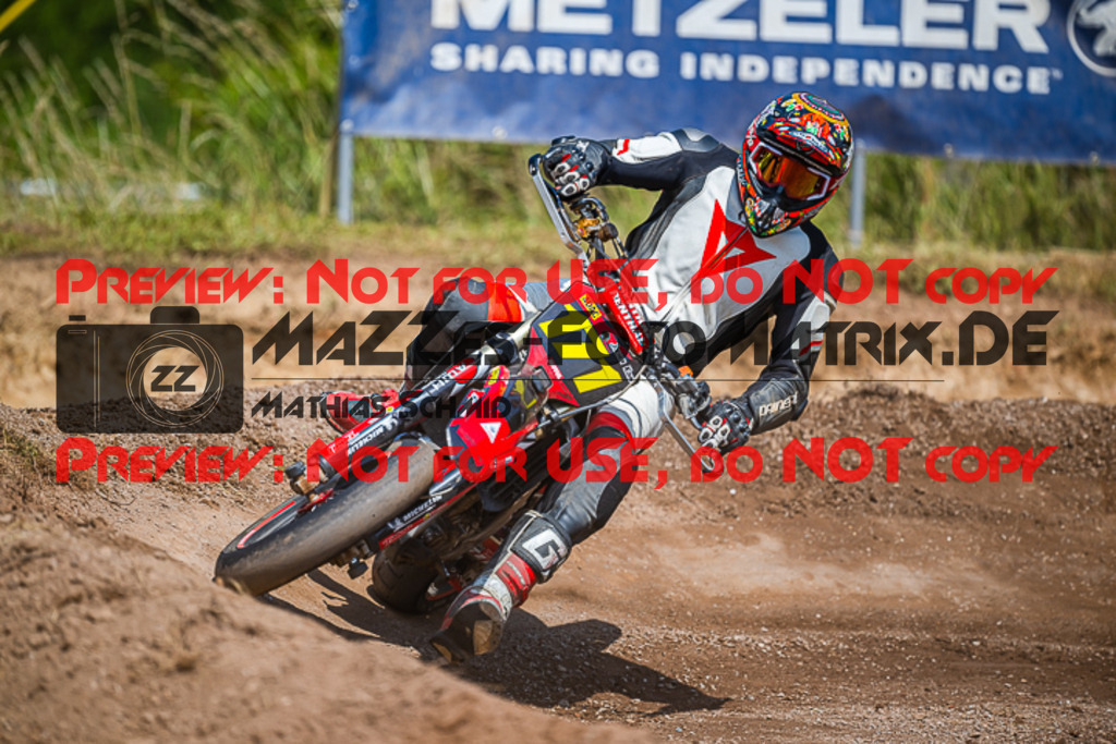 MaZZes_FotoMatrix_220619_1810 | S2