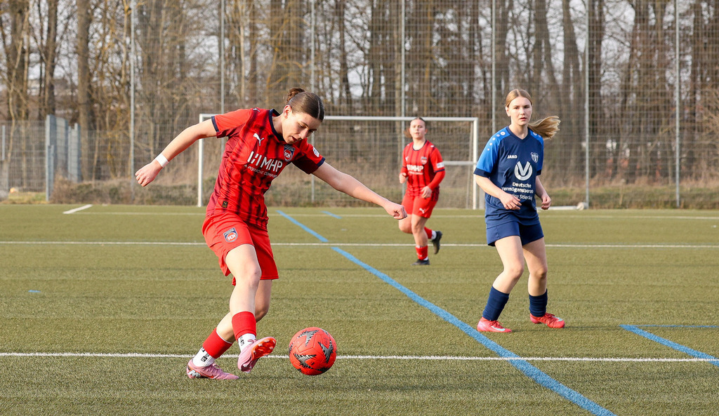 20260308-FCH-Welzheim_014 | 1. FC Heidenheim 1846 vs. FC Welzheim 06, Fußball, Frauen,, Freundschaftsspiel, 2025/2026, 08.03.2026 in Heidenheim, Kunstrasen Ost(Foto: Michael Bulling) - Realisiert mit Pictrs.com