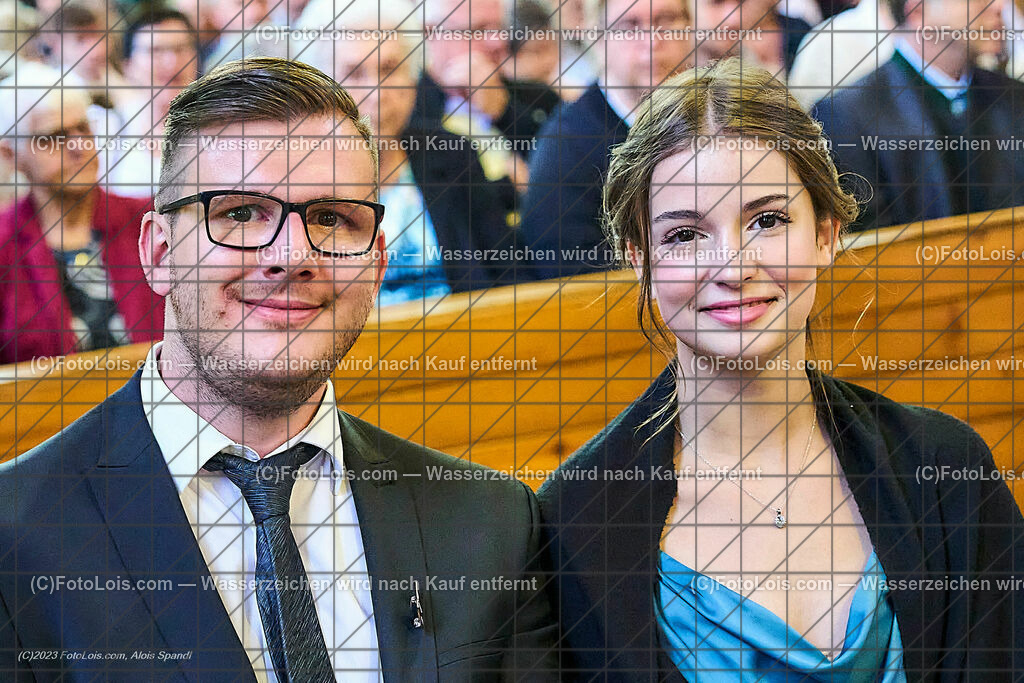 ALP2178_Pfarrfirmung Wieselburg | (C)FotoLois.com, Alois Spandl, Pfarrfirmung in Wieselburg mit Firmspender Eduard Gruber (ehemaliger Generalvikar der Diözese St. Pölten), Sa 3. Juni 2023.