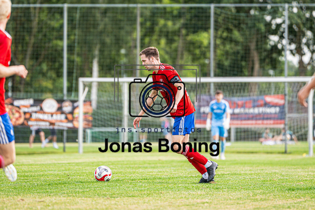 Fußball I Herren I Saison 2026-2027 I Landesliga Weser-Ems I 3. Spieltag I TV Dinklage - TuS Pewsum I 38514 | jns.sportfotos - Realisiert mit Pictrs.com