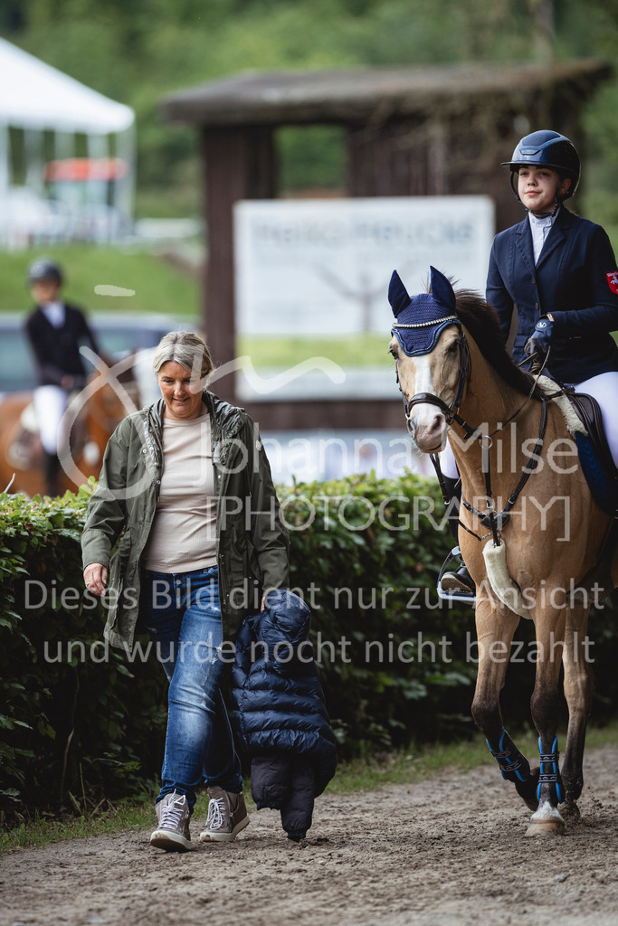 240519_Kalthof_Ponytrophy-131 | Deine schönsten Turniermomente als professionelle Fotos! Entdecke hochwertige Pferdesport-Fotografie im Online-Shop. Jetzt Fotos finden & bestellen!