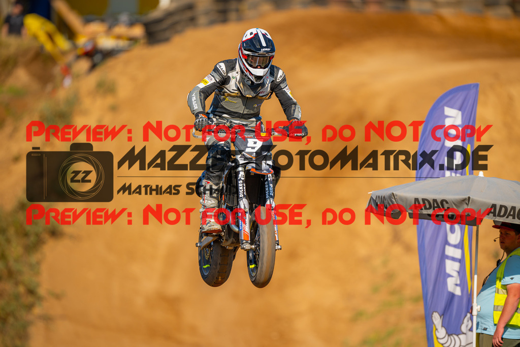 MaZZes-Fotomatrix-20260815-602627 | S2