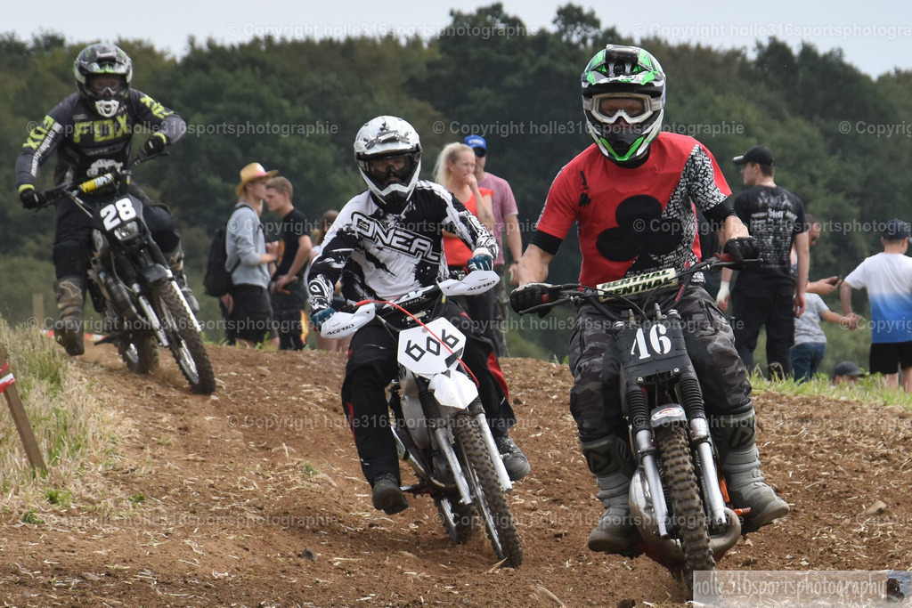 DSC_0786 (2) | Sportfotografie , Motorsport, Motoross, Reitsport, Mointainbike, Enduro,
Landschaft , Outdoor, Eventfotografie, Landschaft, Bilder online bestellen - Realisiert mit Pictrs.com