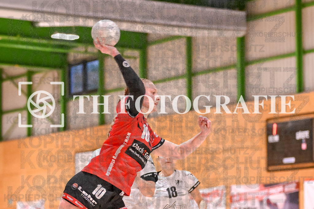 GER, SG Maulburg/Steinen - HSG Dreiland, Frauen-Handball, Oberliga Suedbaden, 3. Spieltag, Saison 2024/2025, 12.10.2024 | Amely Haas (SG Maulburg/Steinen, #10) beim Wurf im KreisGER, SG Maulburg/Steinen - HSG Dreiland, Frauen-Handball, Oberliga Suedbaden, 3. Spieltag, Saison 2024/2025, 12.10.2024Foto: TH Fotografie/Thomas Hess